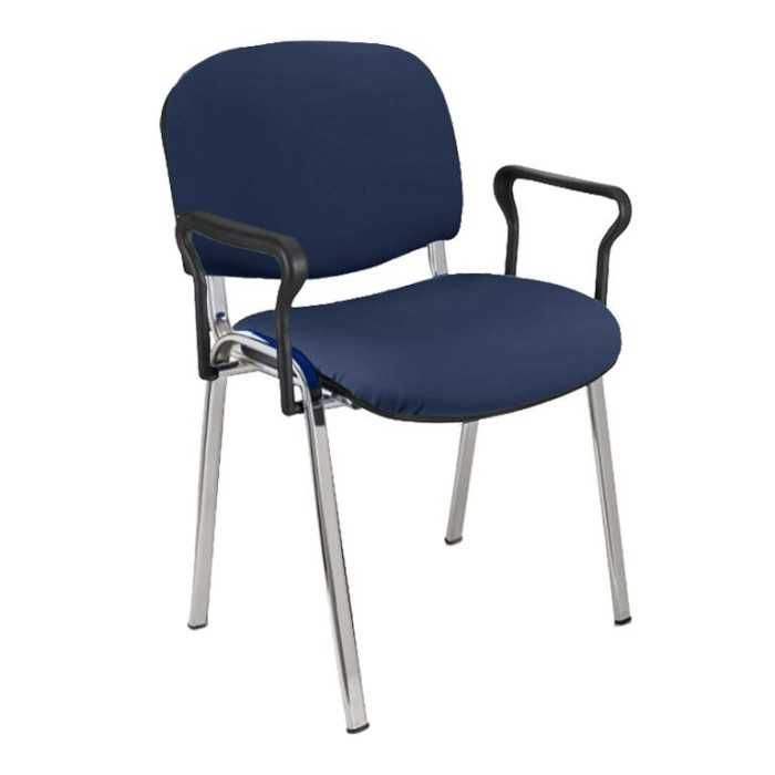 Silla confidente tapizada ISO con brazos estructura cromada