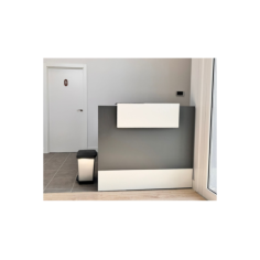 Mostrador de recepción MOBI Grafito, 120x62x105 cm, sobremostrador y zócalo blancos Mostrador de recepción MOBI Grafito, 120x62x105 cm, sobremostrador y zócalo blancos