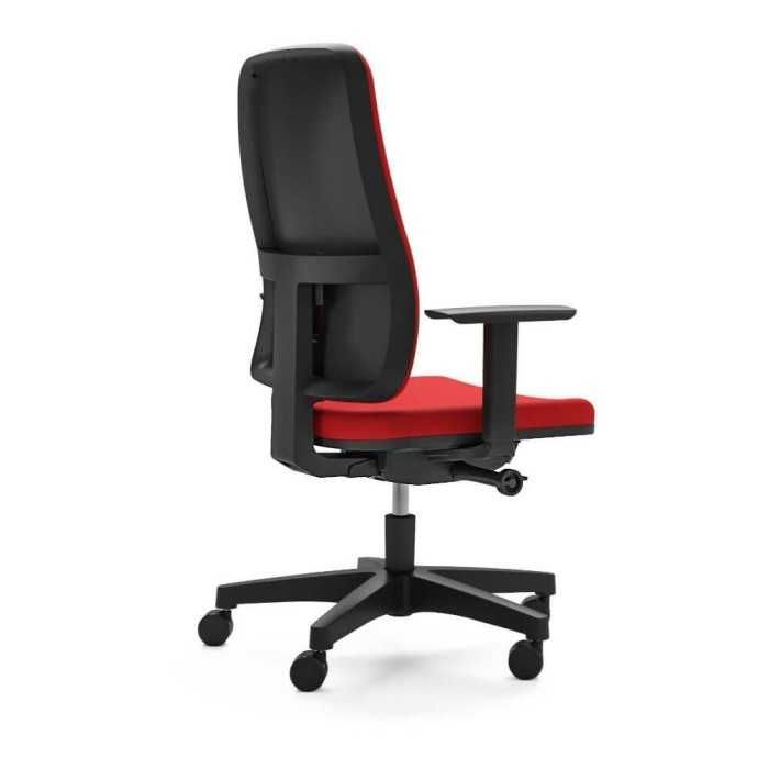 Silla de escritorio ergonómica BLAZE negra uso 8 horas